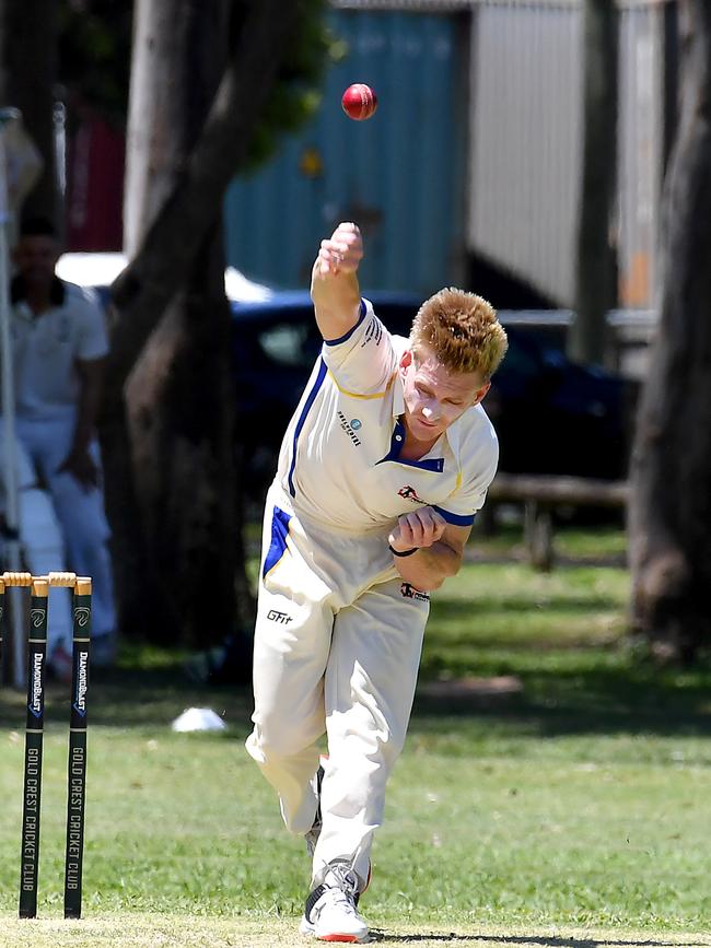 Peninsula bowler Reece Bennett Gold Crest v Peninsula Saturday November 20, 2021. Picture, John Gass