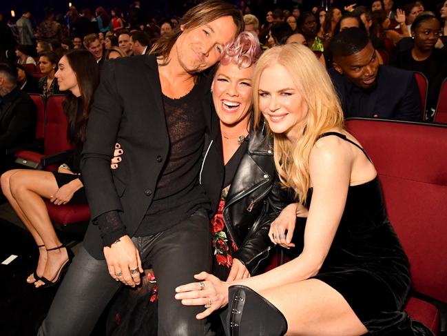 Keith Urban, Pink and Nicole Kidman during the 2017 American Music Awards at Microsoft Theater on November 19, 2017 in Los Angeles, California. Picture: Getty