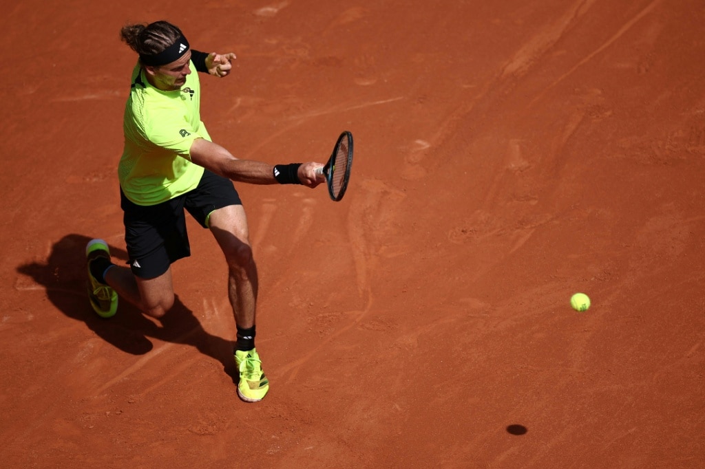 Djokovic and Sinner flex muscles to reach French Open last 16 as Keys survives