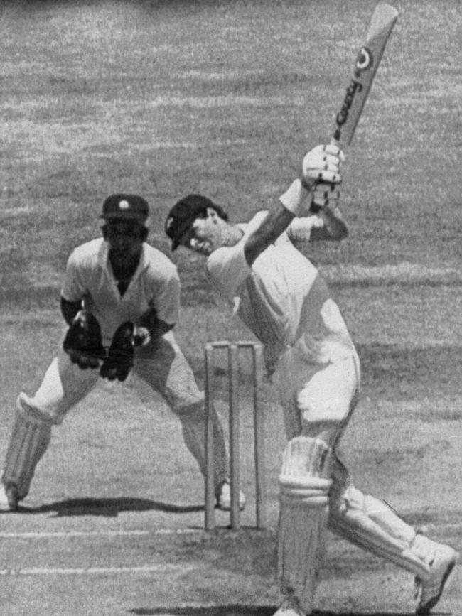 Dean Jones bats against India in Madras in 1986.