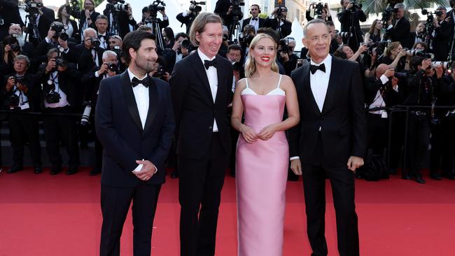 Jason Schwartzman, Wes Anderson, Scarlett Johansson and Tom Hanks pose for photographers. Picture: Andreas Rentz/Getty Images