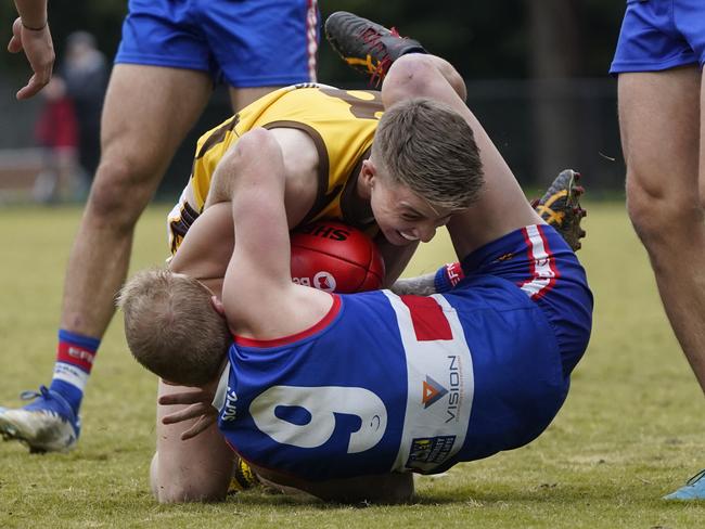 EFL: Rowville’s Tyler Edwards gets locked up in a tackle. Picture: Valeriu Campan