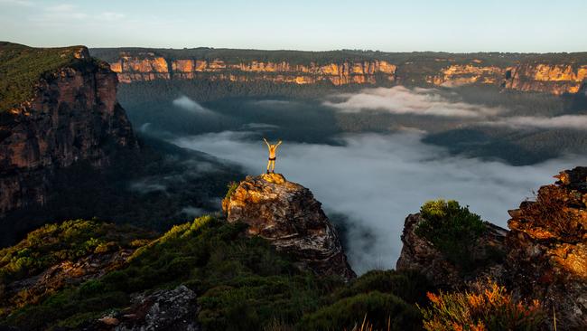 If you've got a warm sleeping bag, winter is arguably the best time to hike in the Blue Mountains.