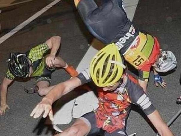 Is this the worst pileup in cycling history?