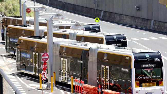 Generic electric Bus Charging station BCC: Photo Steve Pohlner