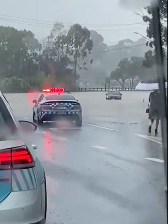 Flooding at Tallebudgera connection Rd. Picture: Leon Dennis.