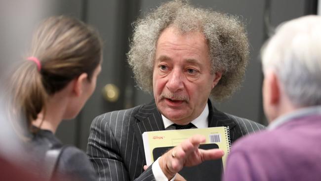 Dr Weiss talks to shareholders. Picture Chris Pavlich for The Australian