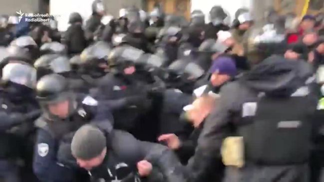 Violence Breaks Out During Small-Business Protest at Ukraine’s Parliament