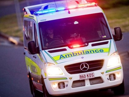 Man injured after car crashes into tree