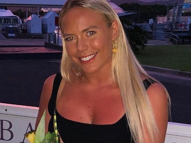 Former Bachelor contestant Cass Wood sipping cocktails at sunset at Barbados, Port Douglas. Source: Instagram.