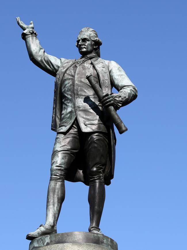 The Captain Cook statue in Hyde Park.