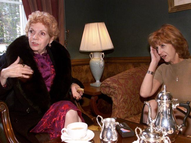 Patricia Glassop and her daughter Tina Hutchence pictured in London after seeking custody of an orphaned Tiger Lily after the deaths of her parents Michael Hutchence and Paula Yates. Picture: Tim Huelin.