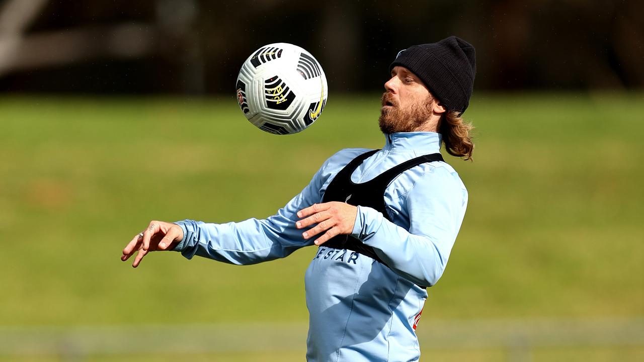 Luke Brattan returns to action for Sydney FC on Wednesday night. Picture: Brendon Thorne / Getty Images