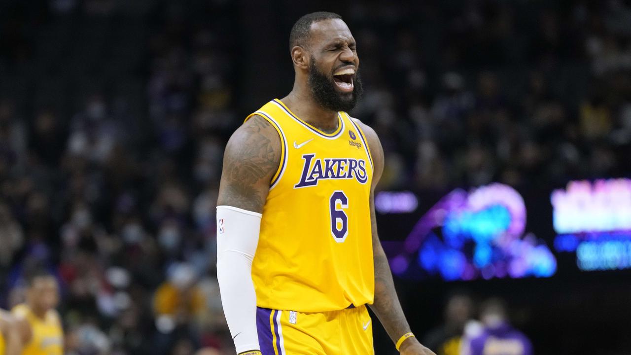 SACRAMENTO, CALIFORNIA - JANUARY 12: LeBron James #6 of the Los Angeles Lakers reacts after missing a three-point shot against the Sacramento Kings during the second quarter at Golden 1 Center on January 12, 2022 in Sacramento, California. NOTE TO USER: User expressly acknowledges and agrees that, by downloading and or using this photograph, User is consenting to the terms and conditions of the Getty Images License Agreement. Thearon W. Henderson/Getty Images/AFP == FOR NEWSPAPERS, INTERNET, TELCOS &amp; TELEVISION USE ONLY ==