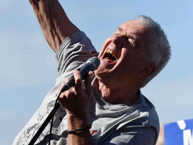 Daryl Braithwaite giving The Horses his all at The Cox Plate race meet. Picture: Lawrence Pinder