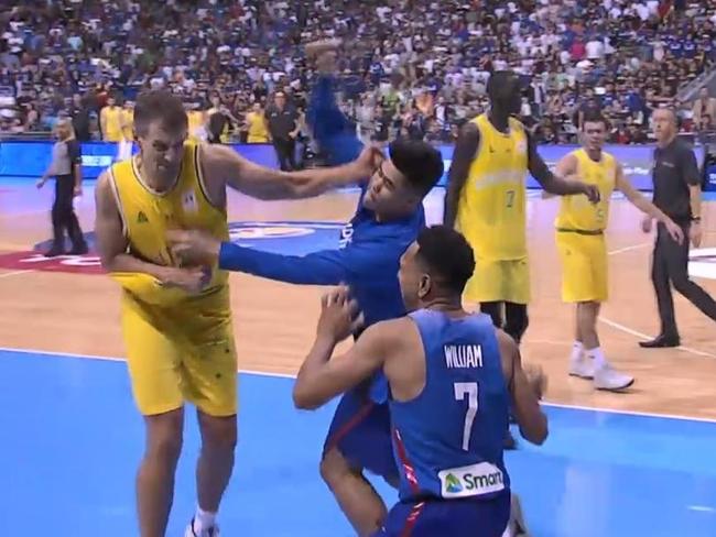 What we saw in the match was a cheap shot, followed by an intense over-reaction due to the need to protect a teammate. Picture: Fox Sports