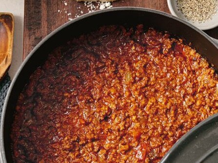 Lumpy or smooth mince bolognese? You choose.