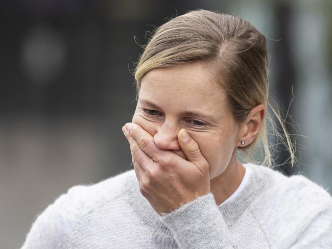 MELBOURNE, AUSTRALIA - NOVEMBER 09: Meg Lanning displays emotion as she speaks to the media during a media opportunity announcing her international cricket retirement at Melbourne Cricket Ground on November 09, 2023 in Melbourne, Australia. (Photo by Daniel Pockett/Getty Images)