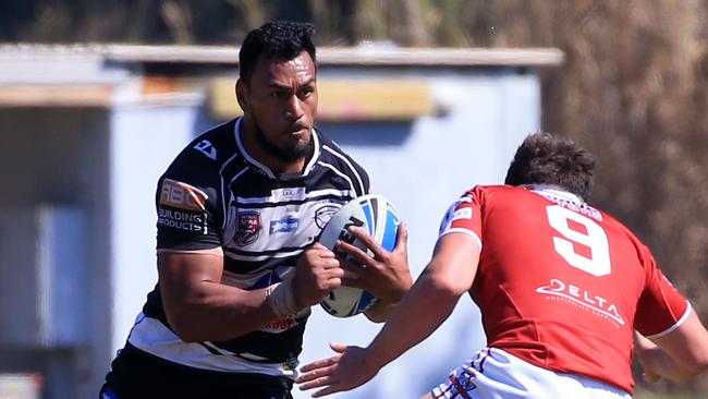 Sione (John Palavi) playing for Tweed Heads Seagulls. Photo: SMPIMAGES.COM