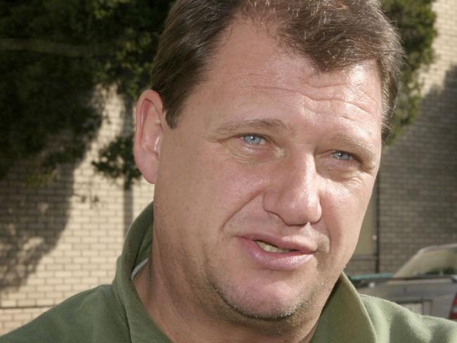 27/10/2007 LIBRARY: St Kilda football coach Grant Thomas talks to the media outside the Mercy Hospital, East Melbourne.