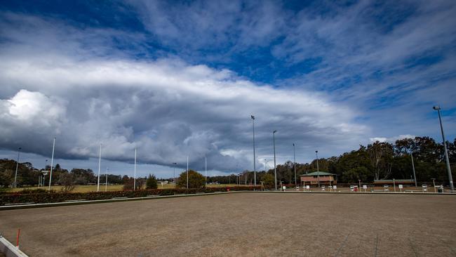 The North Manly Bowling Club site is to be redeveloped into a sporting hub. (AAP Image / Julian Andrews).