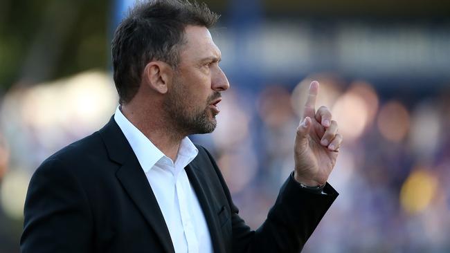 Tony Popovic has urged Glory players not to fear the fiery conditions on Saturday. Picture: Getty Images