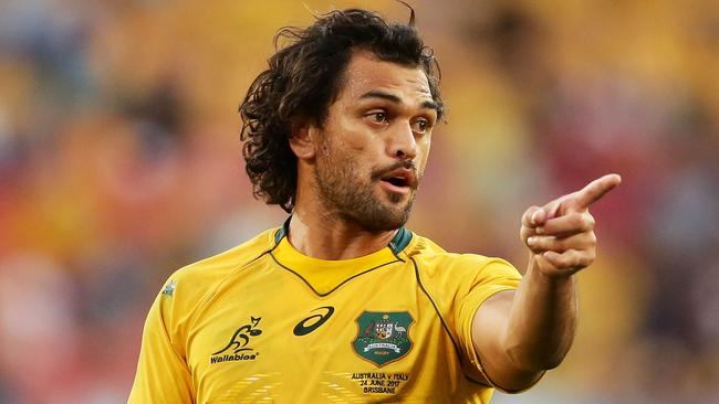 The ARU is taking a risk by signing the battered Karmichael Hunt until the World Cup.