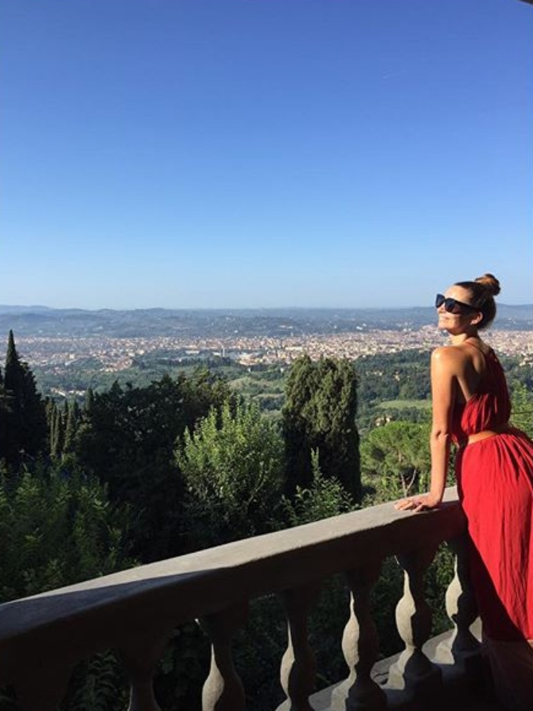 Ricki-Lee Coulter shares idyllic holiday snaps from her European honeymoon