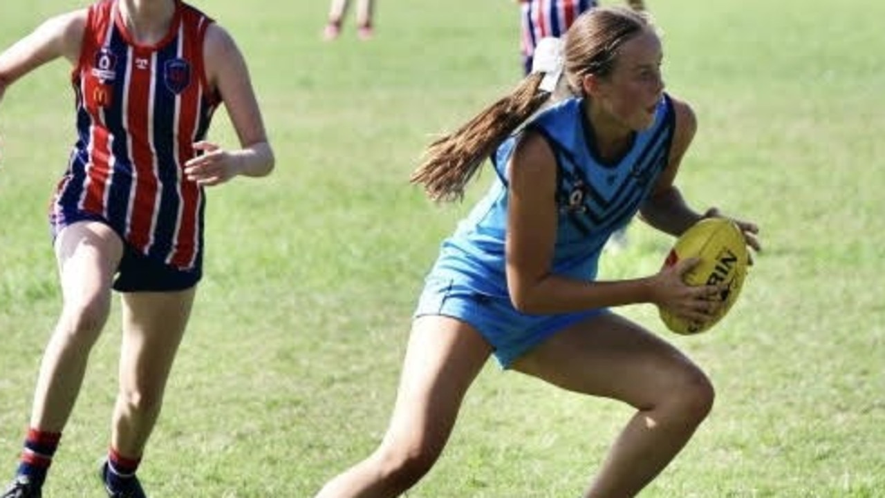 Charlotte Cran in action for Wynnum Vikings.