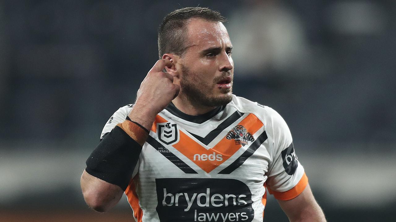 Josh Reynolds and Russell Packer left the Tigers game early in Round 17.