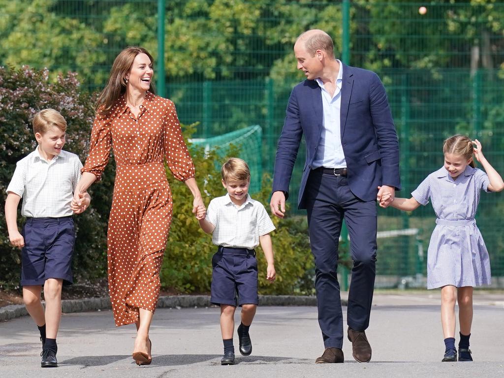 Prince William, Kate Middleton’s 3 children to attend Lambrook School ...