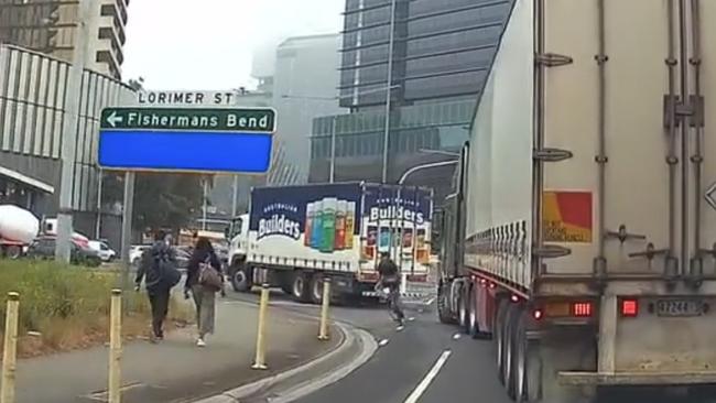 The truck begins to turn. Picture: Dash Cam Owners Australia