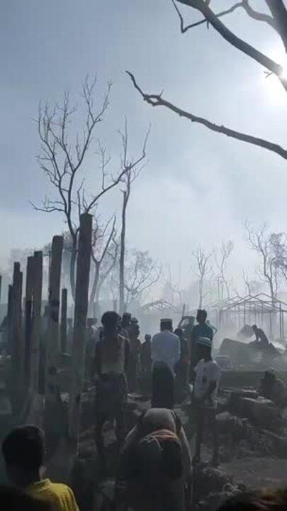 At Least 2 Dead as Fire Rips Through Rohingya Camp Destroying Hundreds of Shelters