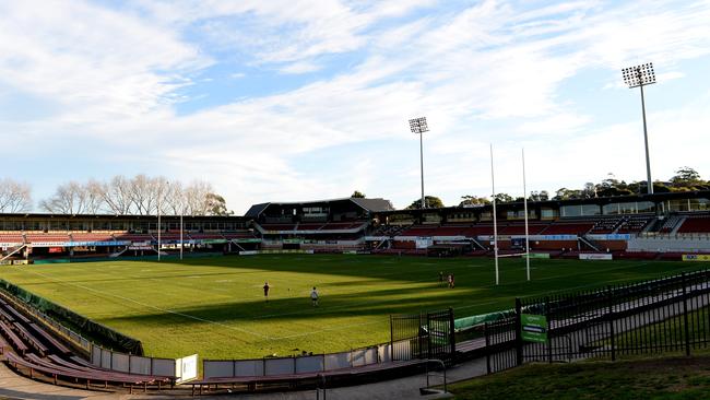 Manly have engaged a stadiums expert to help secure a revamp of Brookvale Oval.