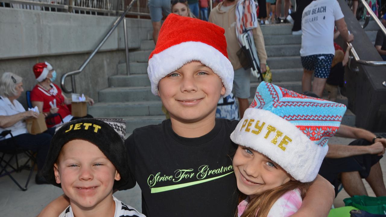 Jett, Brax and Peyton Behrendt at Carols on the Beach, Surfers Paradise. Pic: Regina King