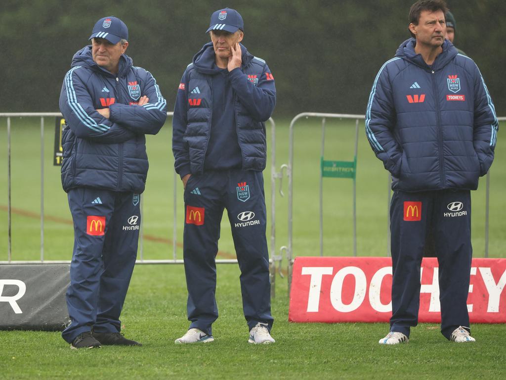 Rose in the middle of two thorns: Frank Ponissi, Craig Bellamy and Laurie Daley during NSW Blues training at Blue Mountains Grammar School, Wentworth Falls. Credit: Rohan Kelly