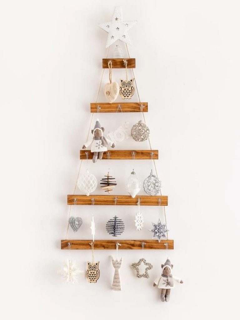 Walnut Hanging 1m Wall Christmas Tree. Picture: Etsy.