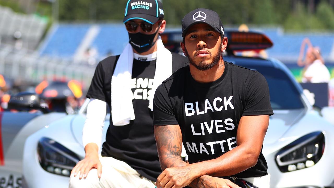 Lewis Hamilton isn’t sure if he’ll keep kneeling but he knows he will keep fighting against racism. (Photo by Dan ISTITENE / POOL / AFP)
