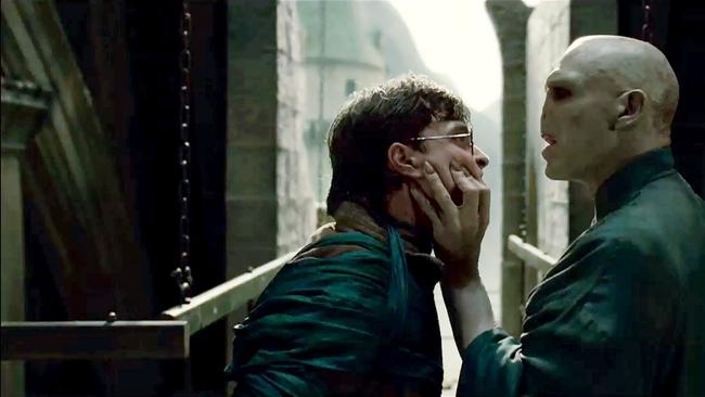 Daniel Radcliffe as Harry Potter and Ralph Fiennes as Lord Voldemort in Harry Potter and the Deathly Hallows: Part 2.