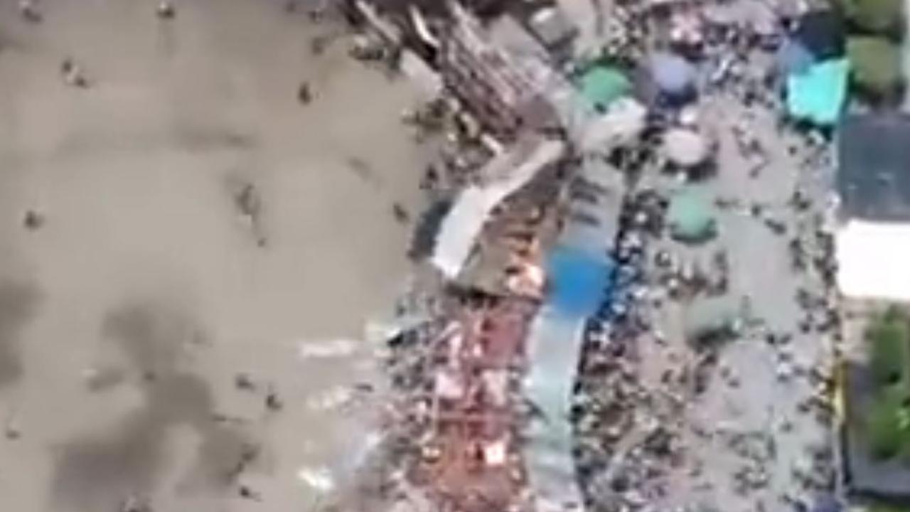 More than 500 were injured.