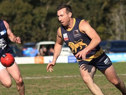 Murray league club lures ex-AFL midfielder