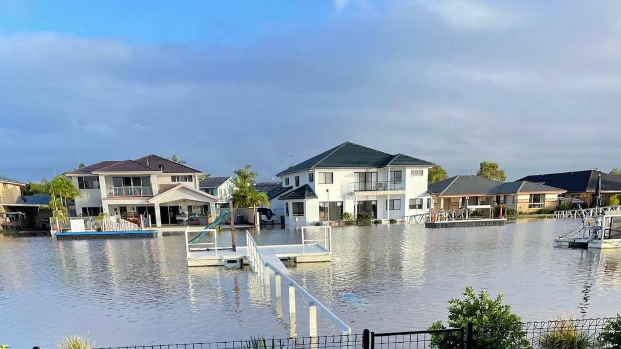 Pictures: Ballina Inundated With Floodwater After Evacuation Order ...