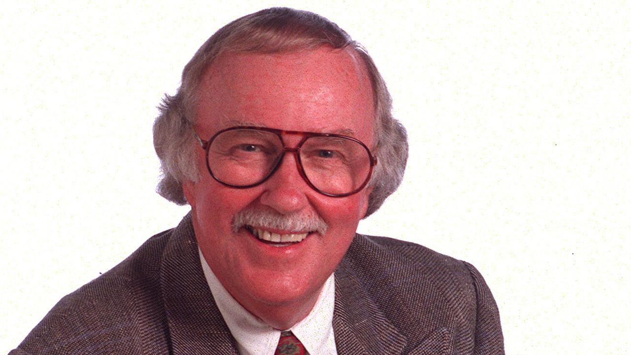 Mike Gibson dies aged 75 having redefined Australia’s sports coverage