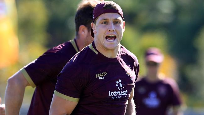 <a capiid="6f40b70b462c3613f218dff96309bfb6" class="capi-video">Hunt ready to roll</a>                     Jarrod Wallace and the Queensland Origin team train at Sanctuary Cove ahead of game 1 in Melbourne. Pics Adam Head