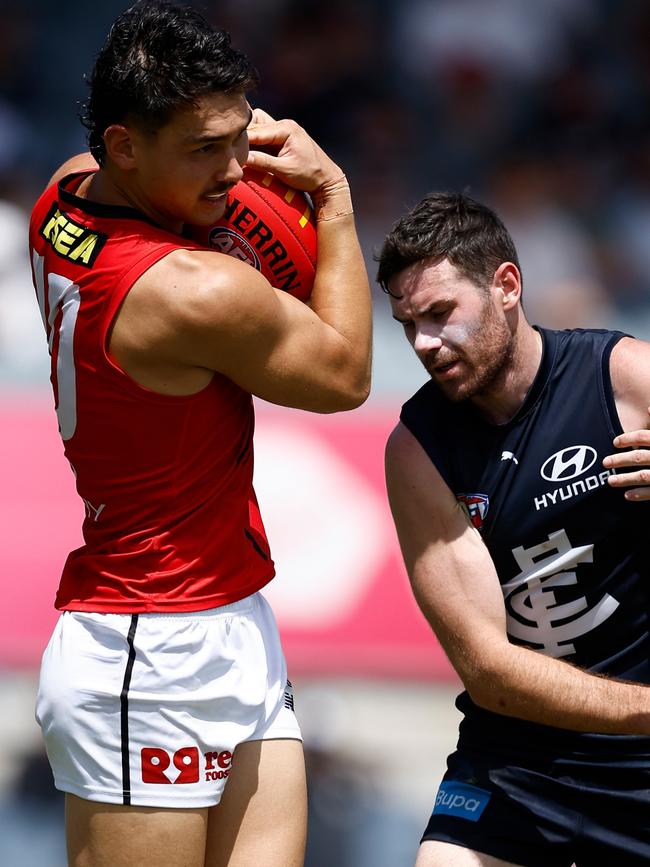 Mitch Owens outmarks Mitch McGovern.