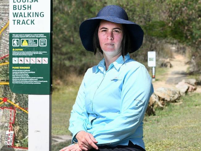 Mount Louisa walkers push to get upgrades back on track