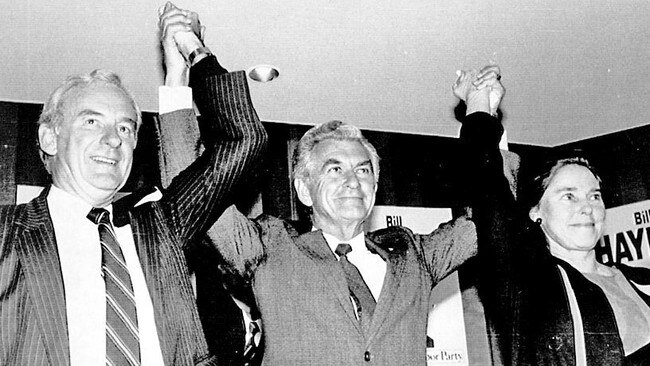 Prime Minister Bob Hawke flanks Foreign Minister Bill Hayden (left) and wife Dallas at Hayden’s federal election campaign launch at Ipswich in 1987.