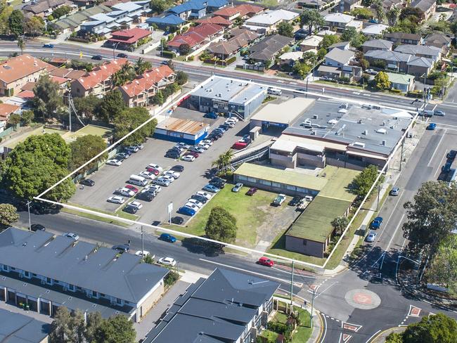 Aerial view of the much loved Elanora Hotel