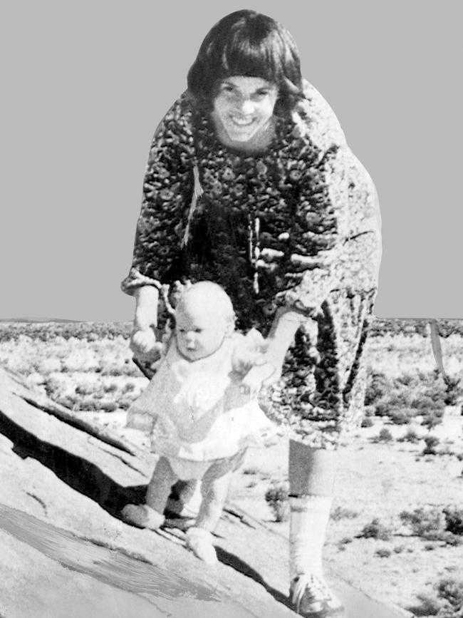 Lindy Chamberlain holding baby Azaria on Ayers Rock.