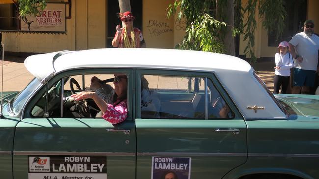 Independent MLA Robyn Lambley waves as the parade nears it’s end outside the Todd Tavern.